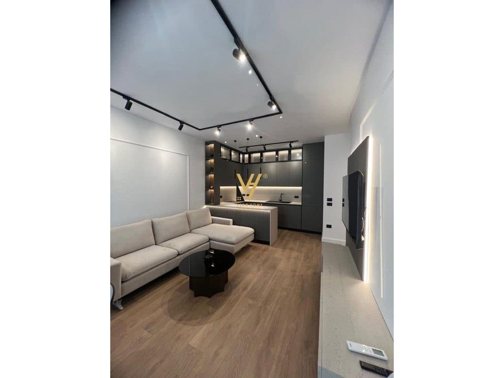 JEPET APARTAMENT 2+1+BLK ME QERA NE PORCELAN 100.000 LEKE 2