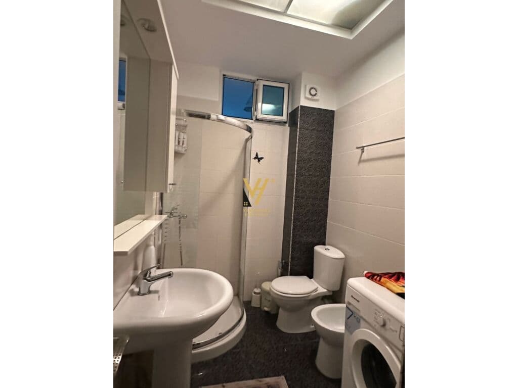 Jepet Apartament 2+1+2+ballkon me qera te Liqeni i Thate 106 m2