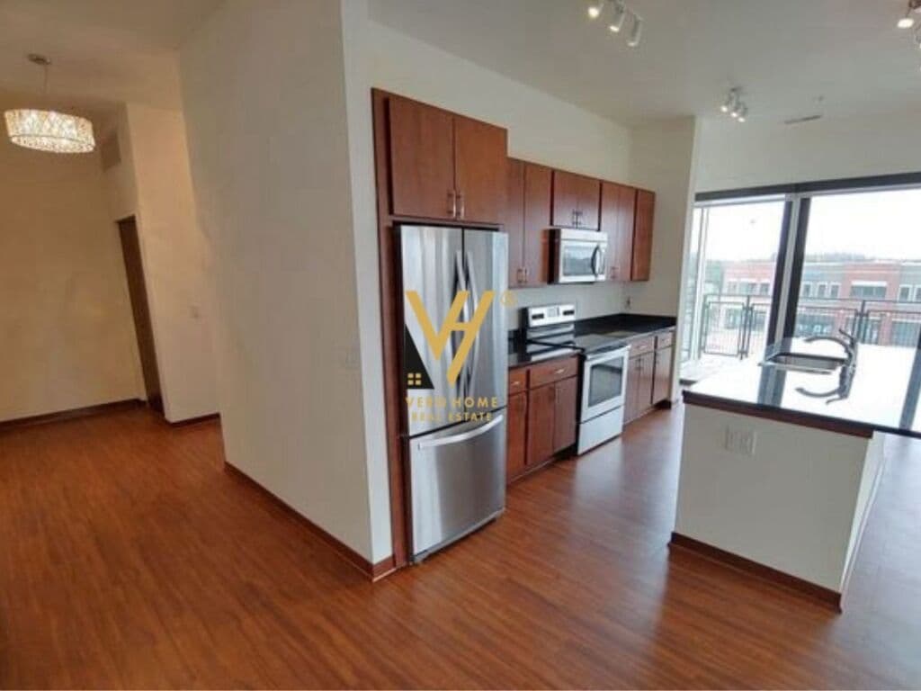 Shitet Apartament 2+1+2 ne Qender te Tiranes 148 m2