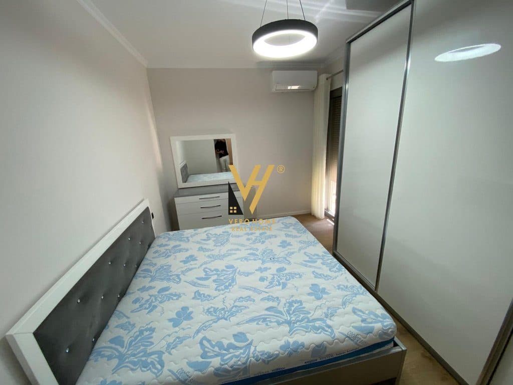 JEPET ME QIRA APARTAMENT 1+1+2 BLK RRUGA E KOSOVAREVE 1.000 EURO 3