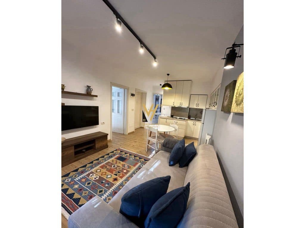 JEPET APARTAMENT 1+1 ME QERA TE RRUGA E ELBASANIT 70.000 LEKE 3