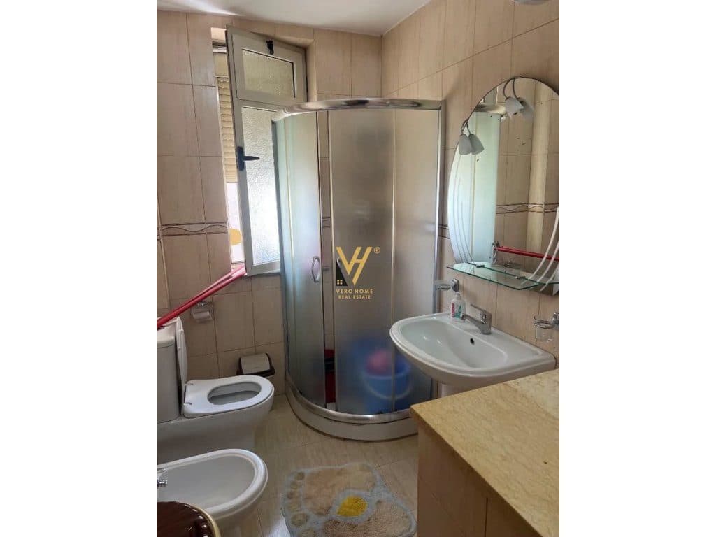 JEPET APARTAMENT 2+1+BLK ME QERA TEK 21 DHJETORI 650 EURO 4