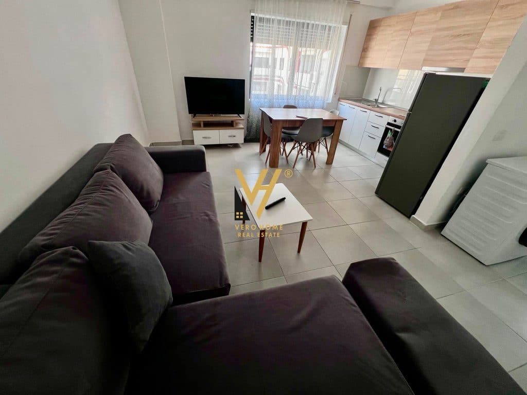 JEPET APARTAMENT 1+1 ME QERA TE KODRA E DIELLIT 50.000 LEKE