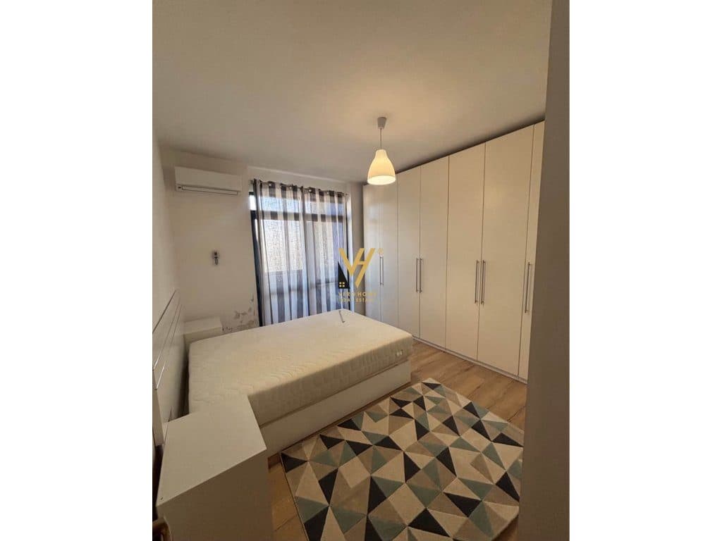 JEPET APARTAMENT 3+1+2+3BLK ME QERA TE RRUGA E KAVAJES 110.000 LEKE 4