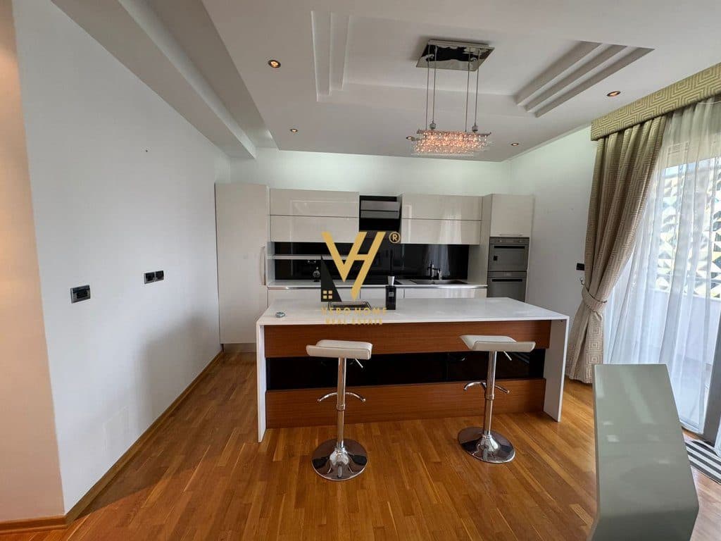 JEPET APARTAMENT 2+1+2+BLK ME QERA NE BLLOK 2.000 EURO 2