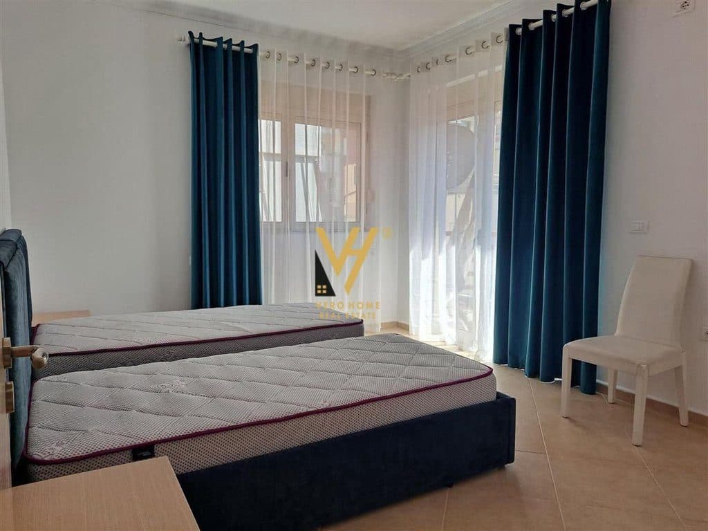 JEPET APARTAMENT 2+1 ME QIRA TE LIQENI I TIRANES 1.000 EURO 4
