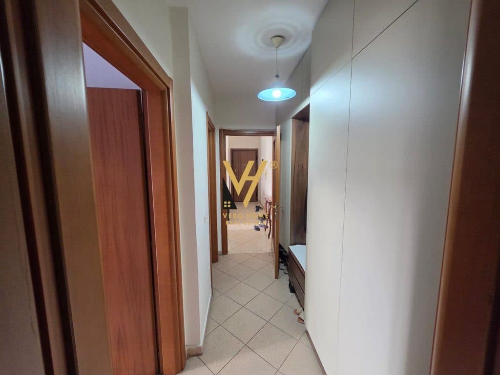 JEPET APARTAMENT 2+1+BLK ME QERA TE ST. ARENA 1.500 EURO 3
