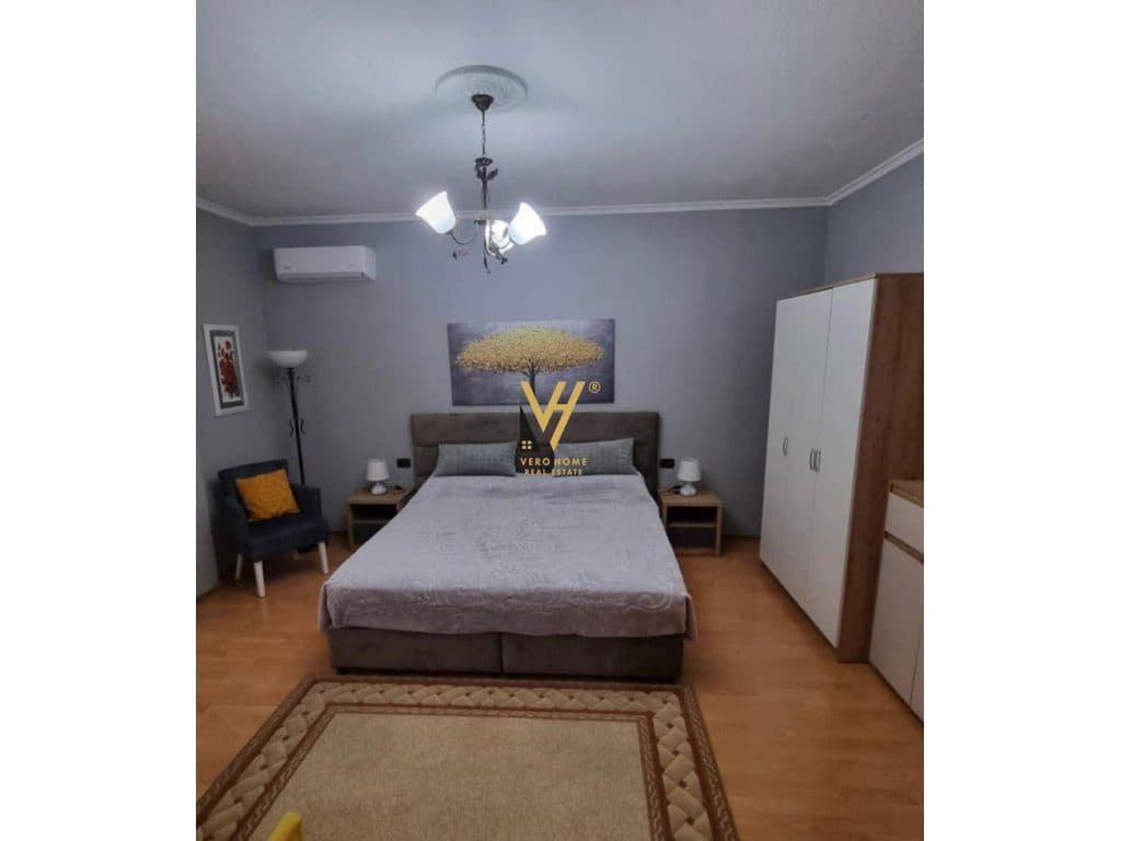 JEPET APARTAMENT 1+2+BLK ME QIRA TE RR. PETRO NINI LUARASI 60.000 LEKE 4