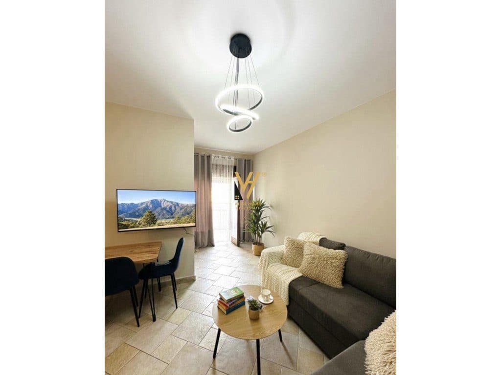JEPET APARTAMENT 1+1+BLK ME QIRA NE QENDER 55.000 LEKE