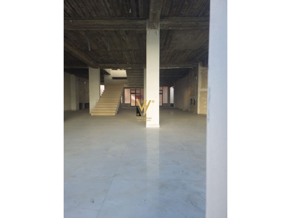 Jepet ambjent komercial me qera te Kodra e Diellit 530 m2 1