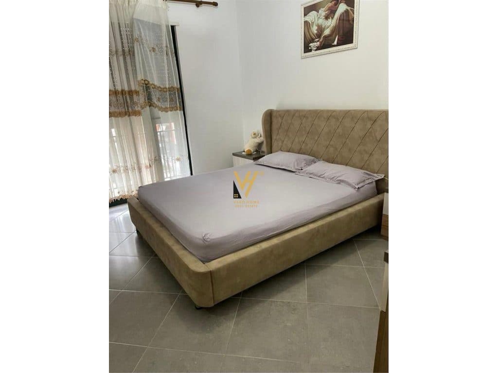 JEPET APARTAMENT 1+1+BLK ME QERA TE GREEN CITY, UNAZA E RE 550 EURO 4