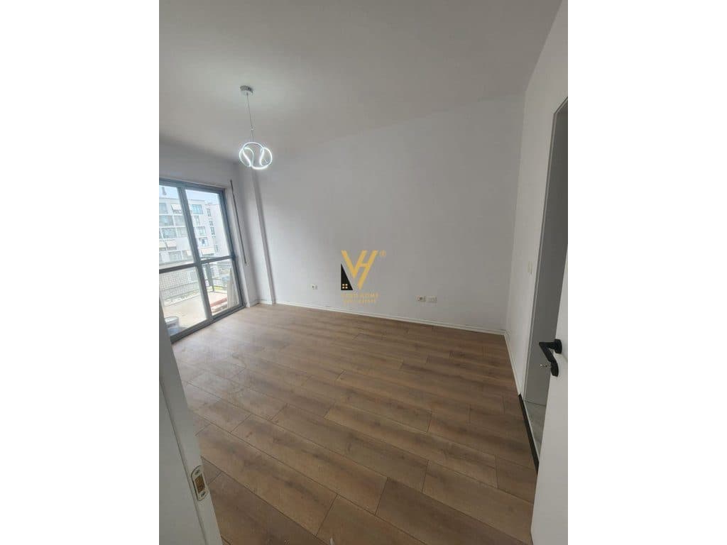 SHITET APARTAMENT 2+1+BLK TE KOMUNA E PARISIT 3