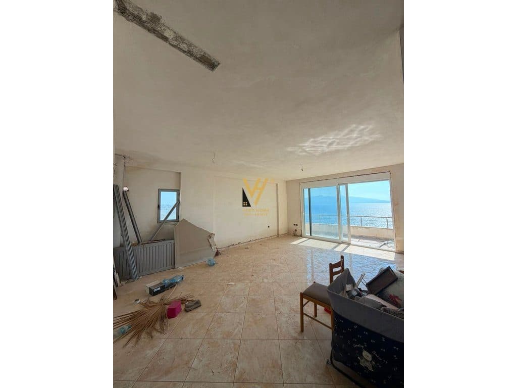 SHITET APARTAMENT 2+1+BLK NE SARANDE 210.000 EURO