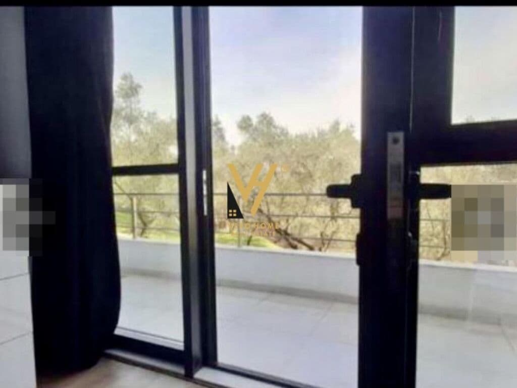 Jepet Apartament 1+1+ballkon me qera te Liqeni i Thate 120 m2