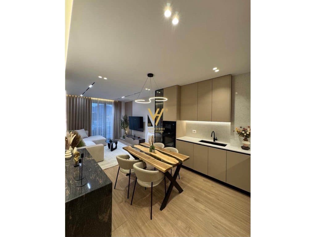 JEPET APARTAMENT 2+1+2+BLK ME QERA TE GOLDEN TOWER, MINE PEZA 2.000 EURO 2