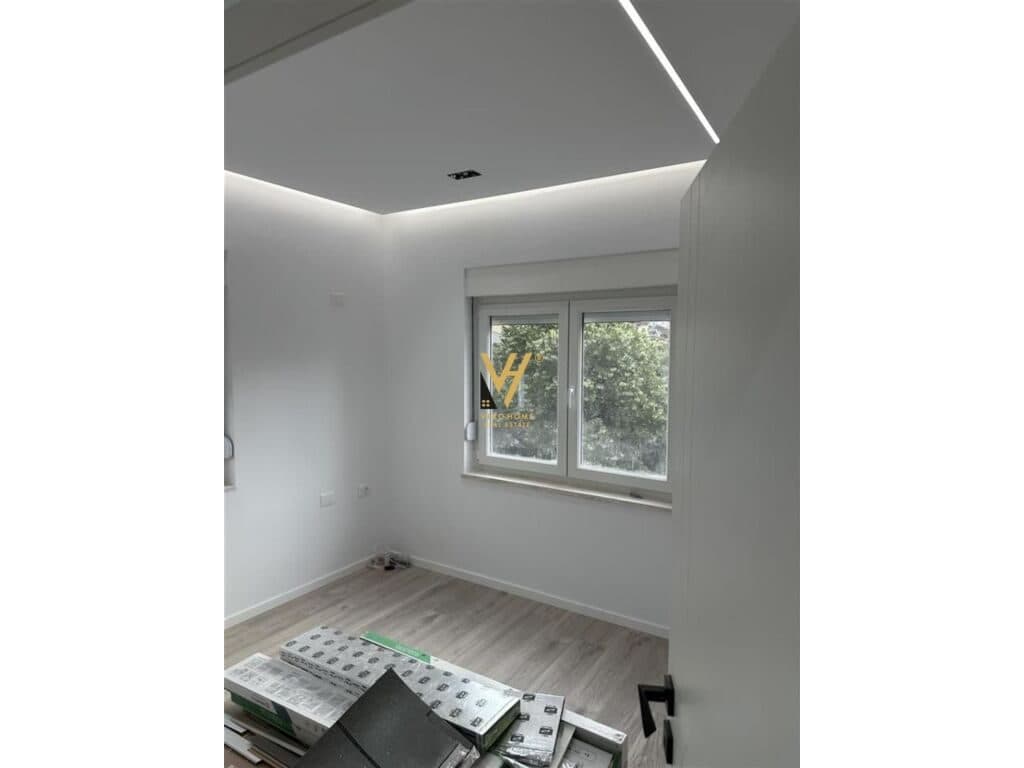 Jepet Zyre me qera te Blloku 60 m2