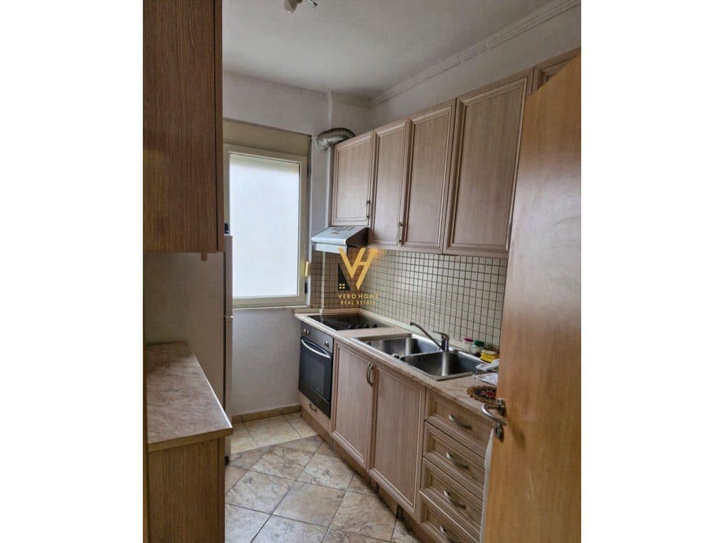 JEPET APARTAMENT 2+1+BLK ME QERA TE STADIUMI DINAMO 75.000 LEKE 2