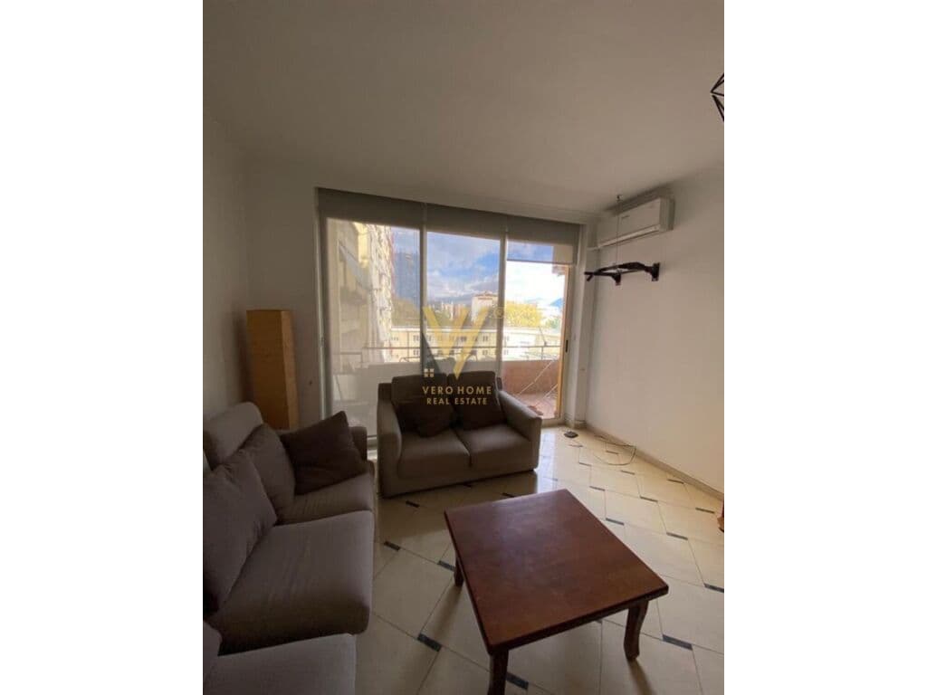 Shitet apartament 2+1 te Rruga e Elbasanit 106 m2