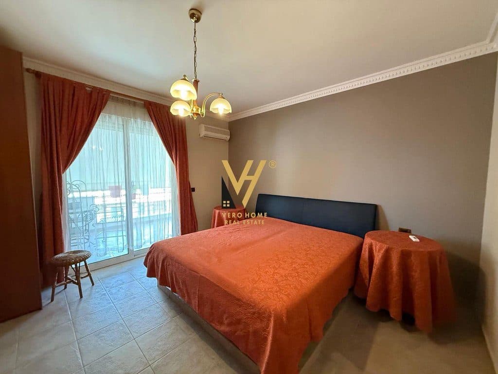 JEPET APARTAMENT 2+1+2+BLK ME QERA NE BLLOK 800 EURO 4