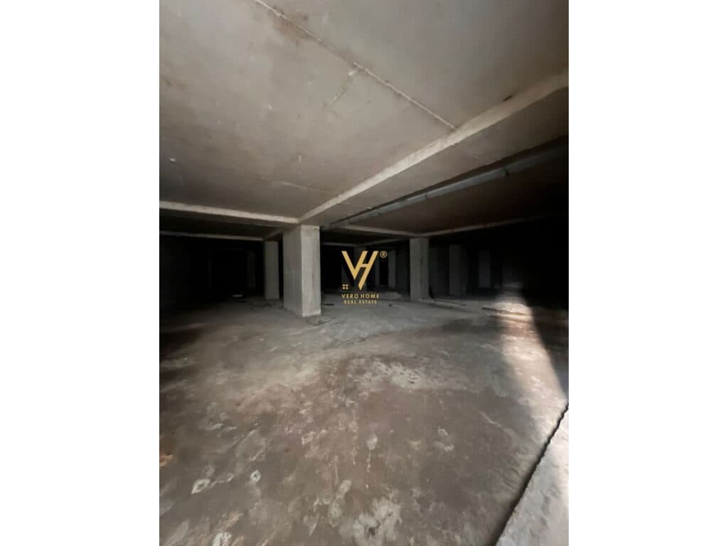 Jepet Ambient Biznesi me qera ne Xhamllik 420 m2