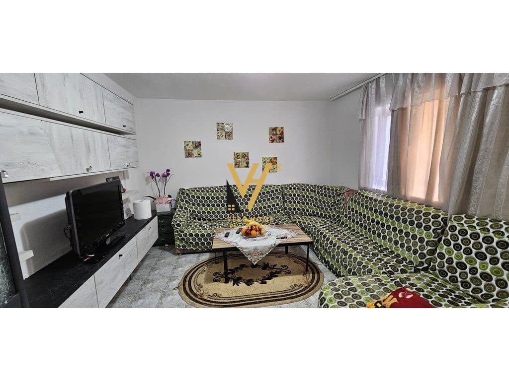 JEPET APARTAMENT 1+1+BLK ME QERA TE STADIUMI DINAMO 450 EURO