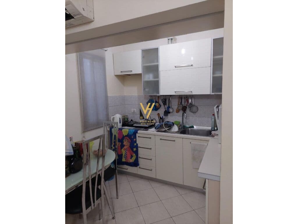 Shitet Apartament 1+1+ballkon ne Porcelan 100 m2