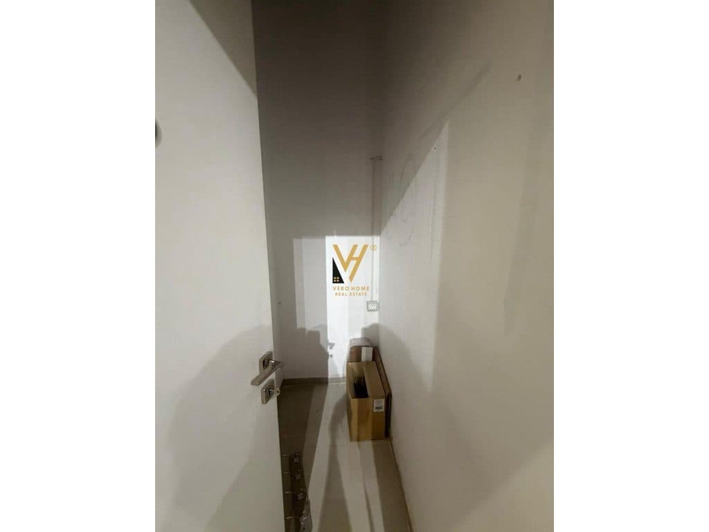JEPET AMBIENT BIZNESI 50 M2 ME QERA TE KIKA 2, KOMUNA PARISIT 50.000 LEKE 2