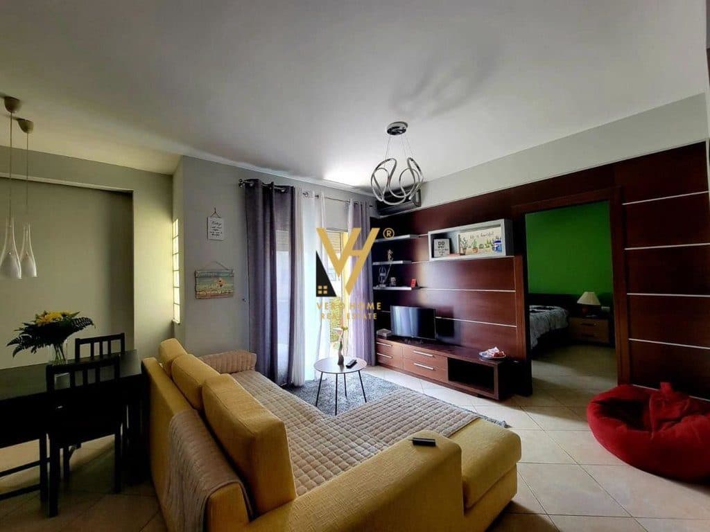 JEPET APARTAMENT 1+1+BLK ME QERA TE ALI DEMI 45.000 LEKE