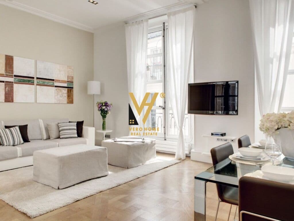 SHITET APARTAMENT 2+1+BALKON TE RR. BARRIKADAVE 350.000 EURO