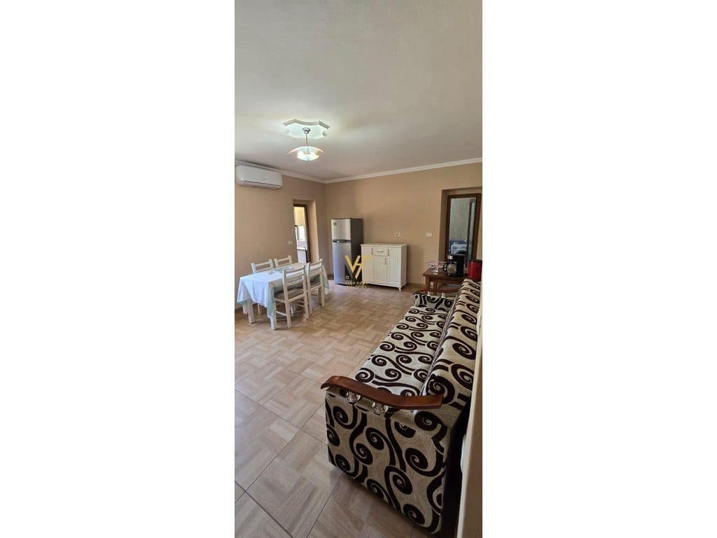 SHITET APARTAMENT 2+1+2 TE RRUGA FORTUZI 195.000 EURO 2