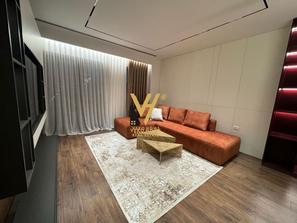 JEPET APARTAMENT 3+1+2+BLK ME QERA TE RRUGA E KAVAJES