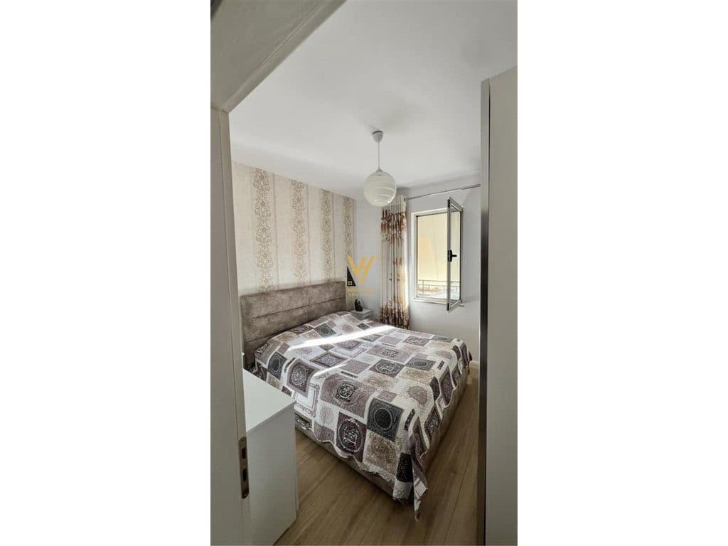 JEPET APARTAMENT 3+1+BLK ME QERA TE IRFAN TOMINI 900 EURO 4
