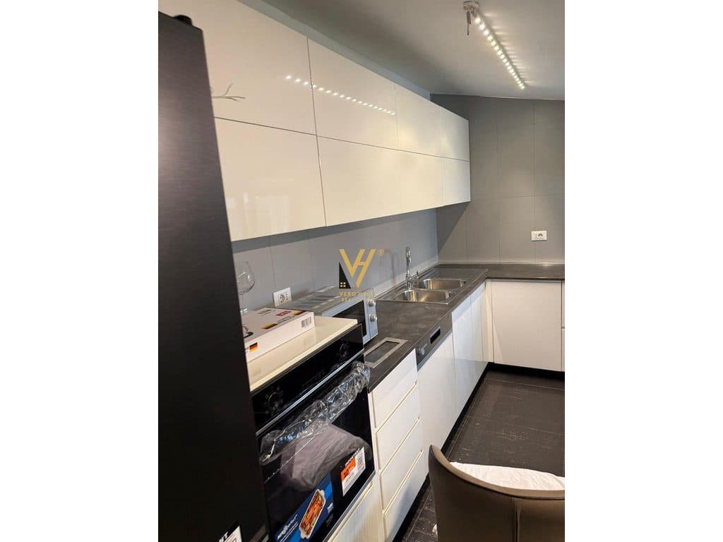 JEPET APARTAMENT 2+1+BLK ME QERA TE LONG HILL RESIDENCE 1.500 EURO 2