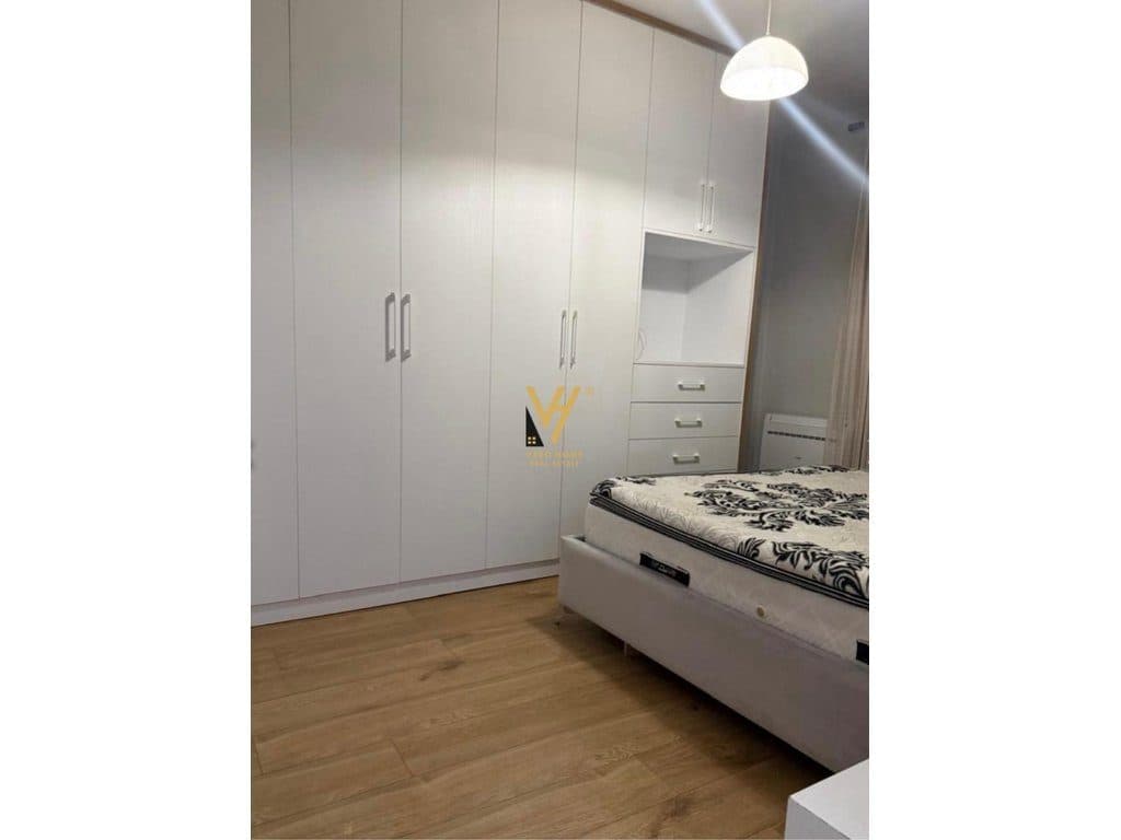 JEPET APARTAMENT 2+1+2+2BLK ME QERA TE RRUGA E KAVAJES 65.000 LEKE 4