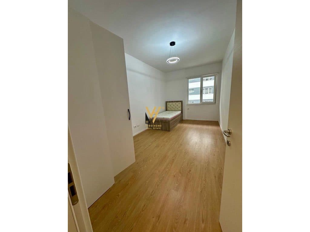 JEPET APARTAMENT 2+1+2BLK ME QERA TEK UNIVERS CITY 50.000 LEKE 4