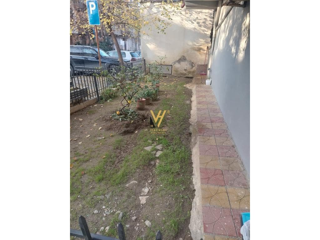 JEPET DYQAN+APARTAMENT ME QERA-TE SHKOLLA “BAJRAM CURRI” 80.000 LEKE 3