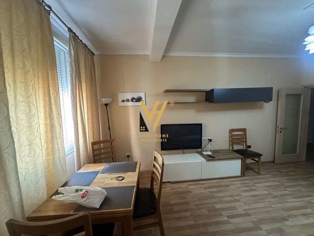 JEPET APARTAMENT 2+1+BLK ME QERA NE VASIL SHANTO 70.000 LEKE 3