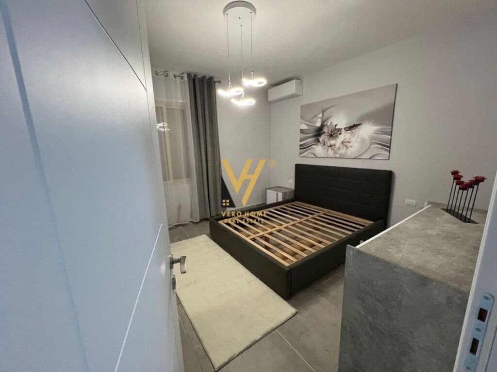 Jepet Apartament 1+1+ballkon me qera te Liqeni i Thate 74 m2 3