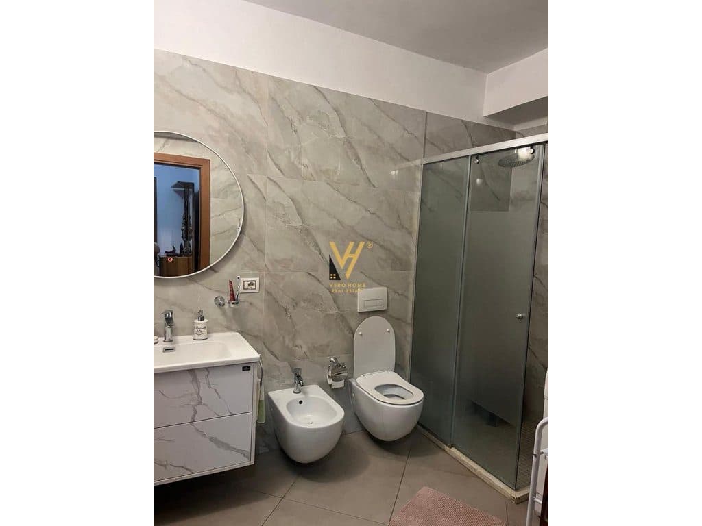 JEPET APARTAMENT 2+1+BLK ME QERA TE RRUGA E KAVAJES 75.000 LEKE 4