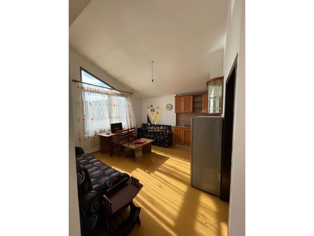 Jepet Apartament 1+1 me qera te 21 Dhjetori 80 m2 4