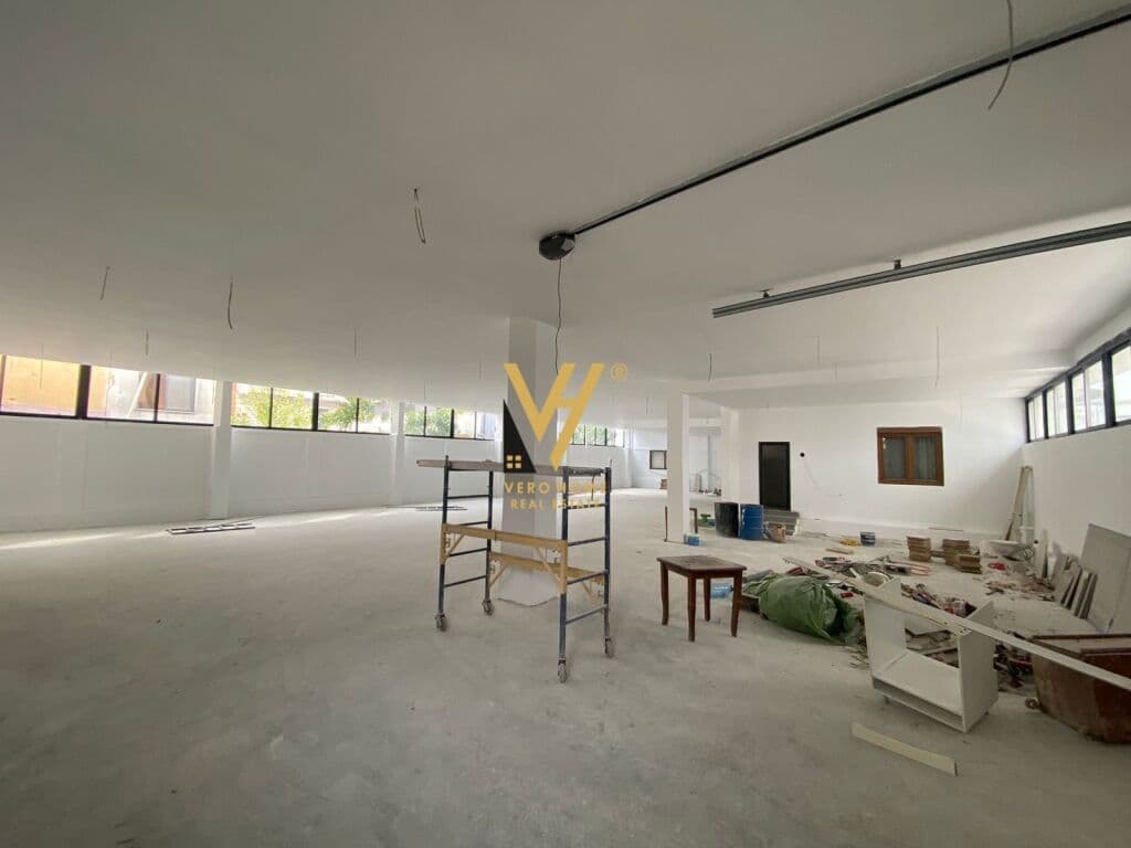 Jepet Magazine me qera te Rruga 5 Maji 600 m2