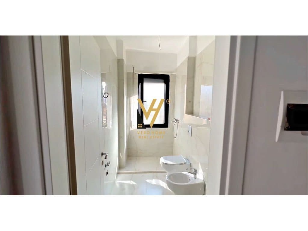 SHITET APARTAMENT 1+1+BLK SHKOLLA E KUQE 200.000 EURO 4