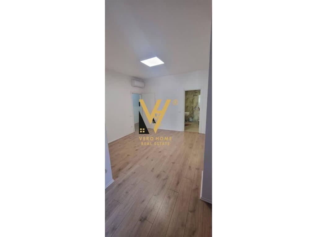 JEPET ZYRE 117M2 ME QERA TE BLLOKU 1.500 EURO