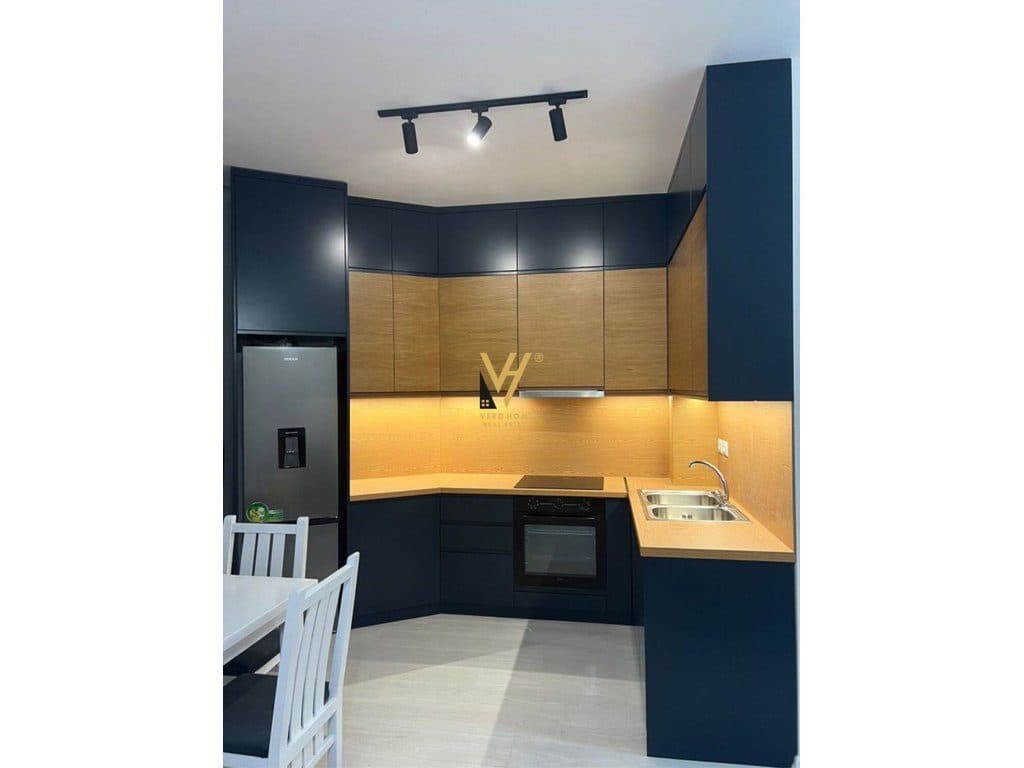 JEPET APARTAMENT 1+1+BLK ME QERA NE ASTIR, 600 EURO 4
