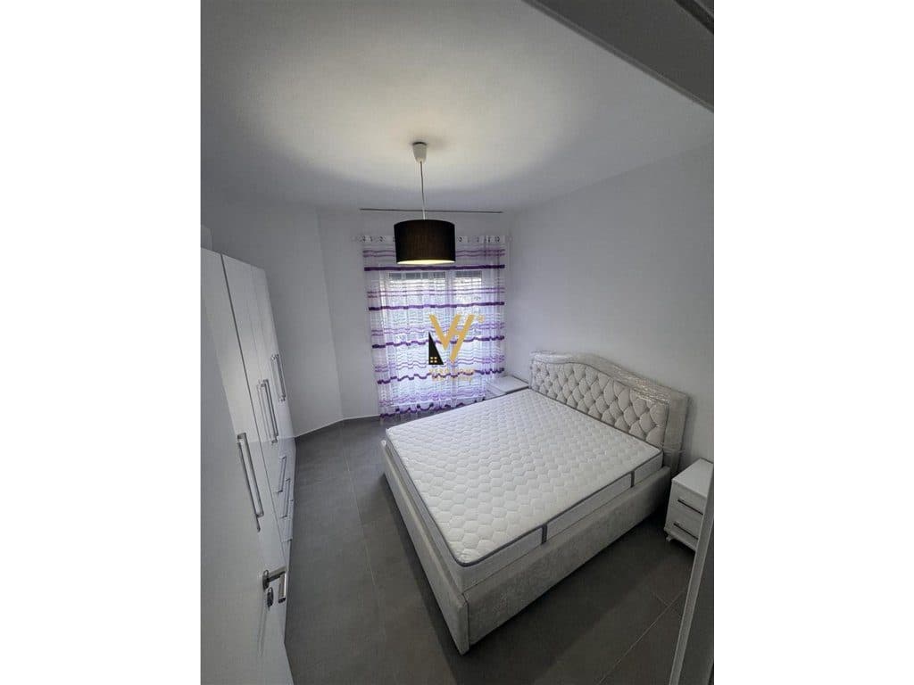 JEPET APARTAMENT 2+1+BLK ME QERA TEK KODRA E DIELLIT 1-70.000 LEKE 3