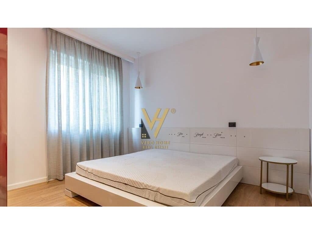 Shitet apartament 2+1+2 te Kopshti Zoologjik 115 m2 4