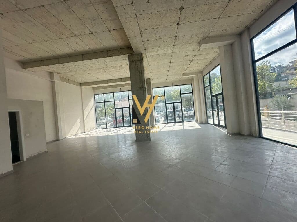 Jepet Ambient Komercial me qera ne Kombinat 600 m2 4
