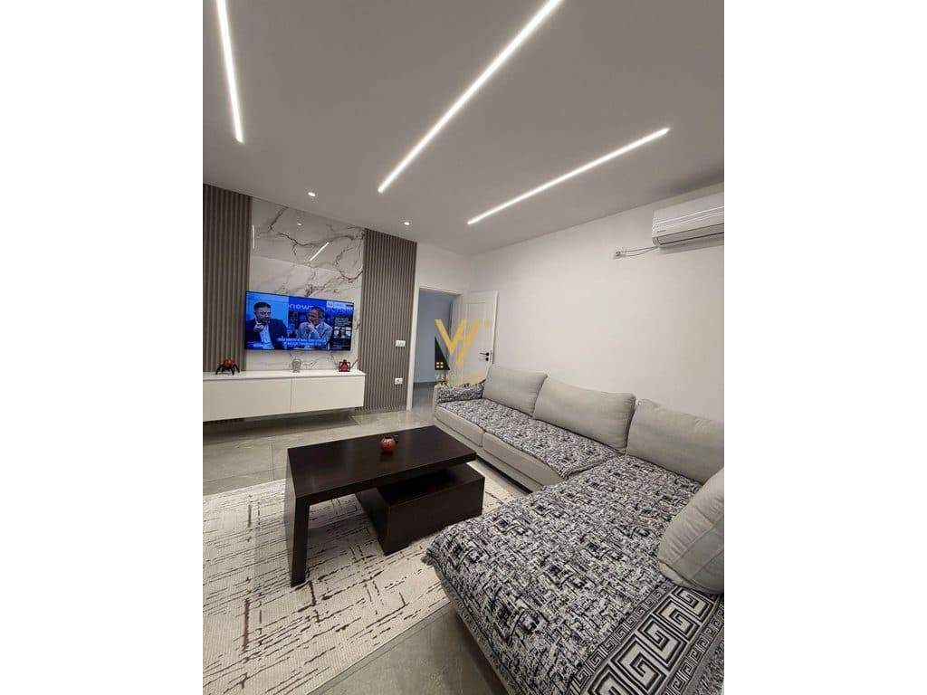 JEPET APARTAMENT 1+1 ME QIRA TE 5 MAJI 45.000 LEKE