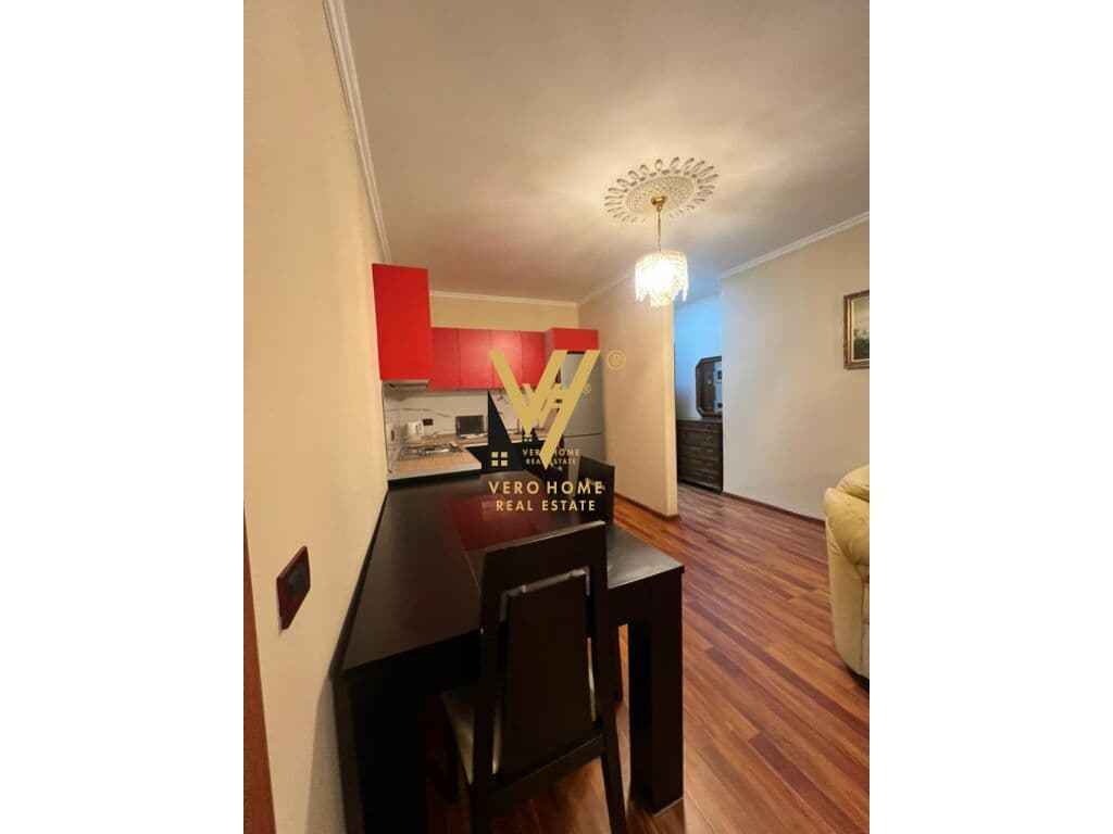 JEPET APARTAMENT 1+1+BALLKON ME QERA TE BRRYLI 500 EURO