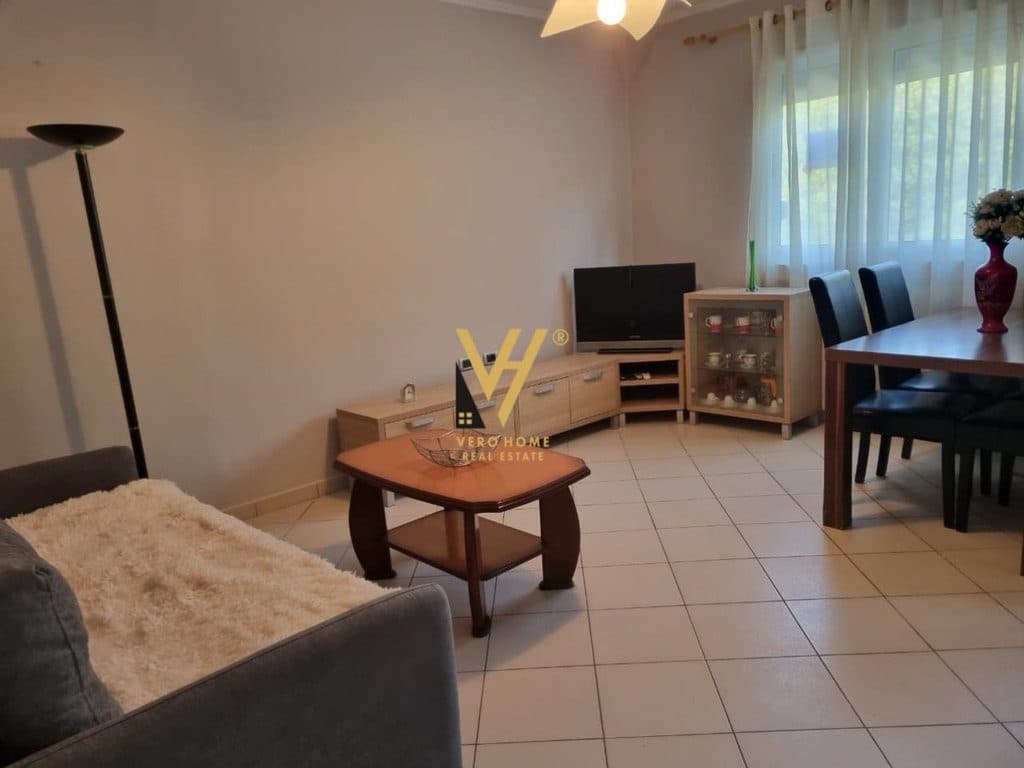 JEPET APARTAMENT 2+1+BLK ME QERA TE NISHARAKU 55.000 LEKE